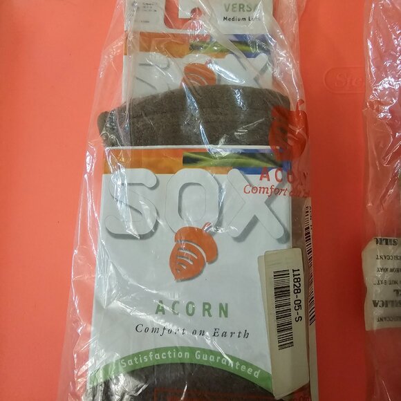 2 PAIR NWT Acorn SOX Mens / Womens Versa Fleece Mid Calf Socks Size S - Picture 2 of 8